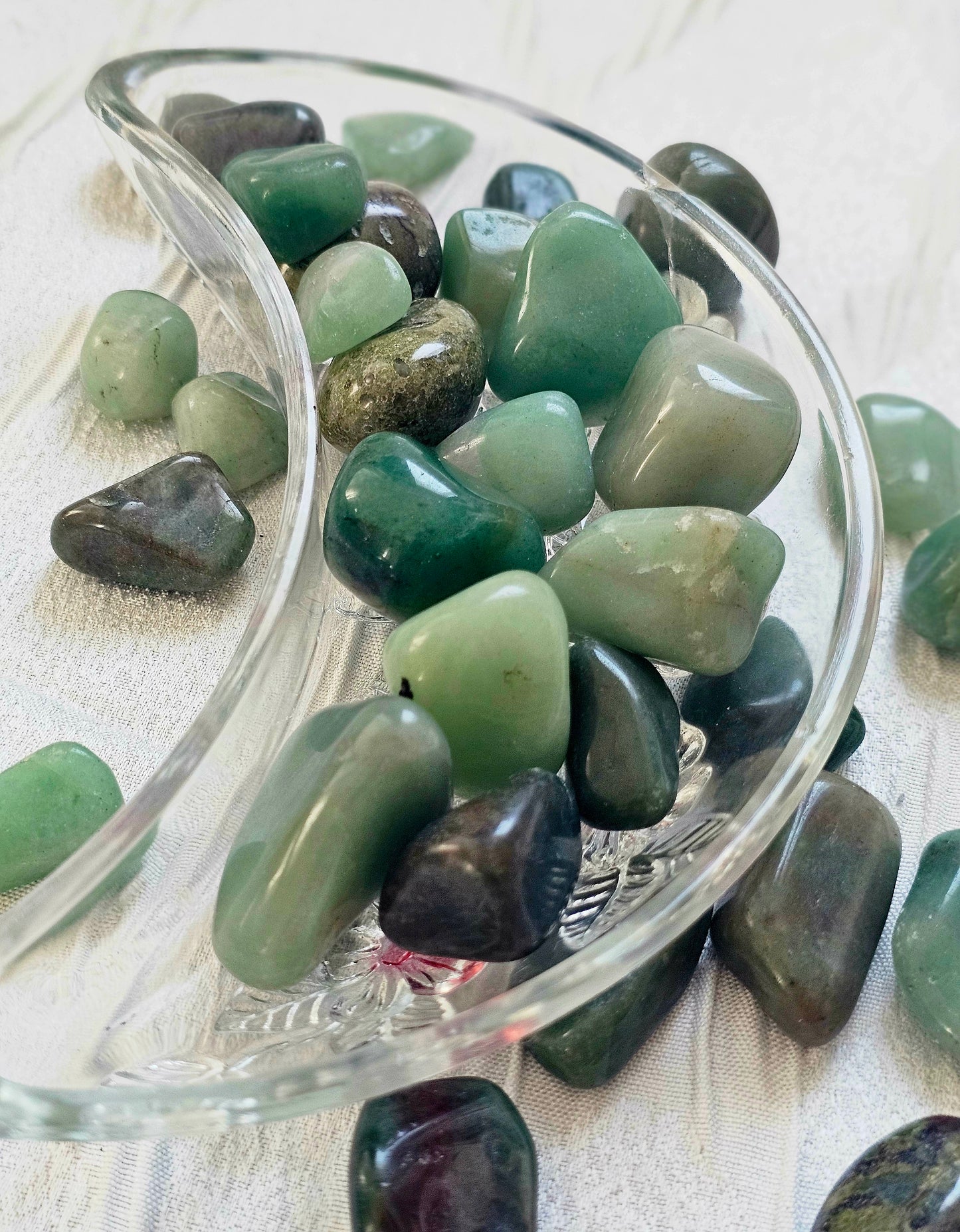 🌿✨ Green Aventurine Tumbled Healing Stones 🌿🔮 - Balance and Prosperity! ✨🌿