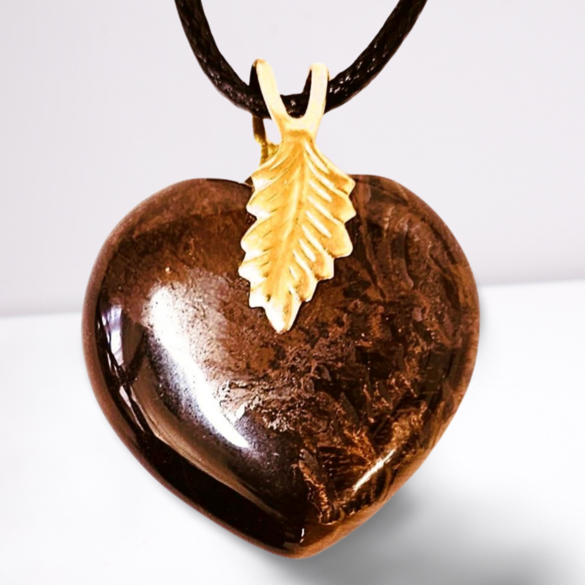 Heart Shaped Tiger's Eye Genuine Stone Pendant - Energizing Jewelry for Courage and Protection! 🌟🐅