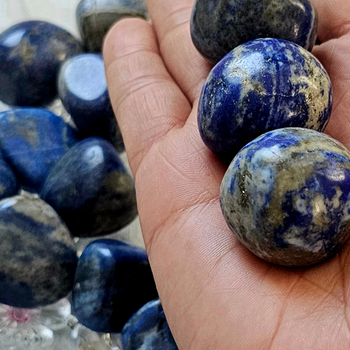 ✨ Lapis Lazuli Tumbled Healing Stones for Spiritual Balance and Enlightenment! 🌌💙🔮✨
